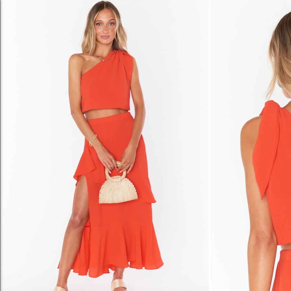 Show me your mumu set, size small. Orange/Red two piece set.